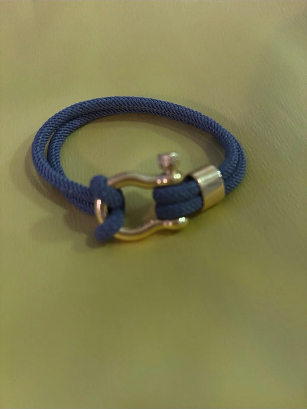 Kids gray Rope Bracelet with Gold Shackle